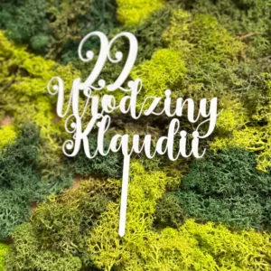 Topper 22 Urodziny Klaudii ze srebrnego lustra akrylowego